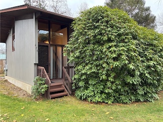 278 Charlestown Beach Rd, Charlestown, RI 02813