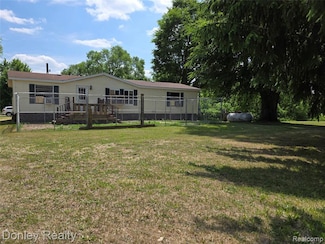 7405 E Bevens Rd, Deford, MI 48729