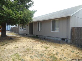 305 Rice Ln, Amity, OR 97101