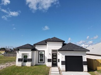 2832 Juan Castillo Ave, Port Isabel, TX 78578