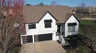 4604 Kensington Dr, Saint Joseph, MO 64506
