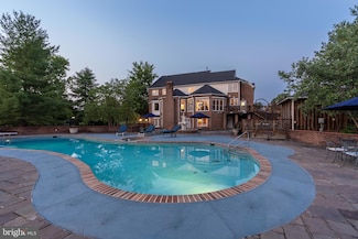 5340 Chandley Farm Cir, Centreville, VA 20120