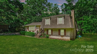 121 Pelham Ln, Fort Mill, SC 29715