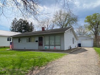 691 Karen Pkwy, Newark, OH 43055