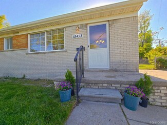 18453 Woodbine St, Detroit, MI 48219