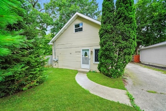 35706 N Benjamin Ave, Ingleside, IL 60041