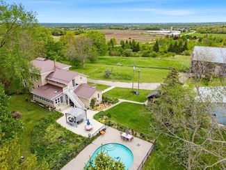 4105 Lime Kiln Rd, Green Bay, WI 54311