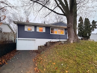 1349 36th St SE, Cedar Rapids, IA 52403