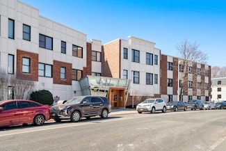 99 Chestnut Hill Ave Unit 321, Boston, MA 02135