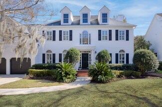 677 Palisades Dr, Mount Pleasant, SC 29464