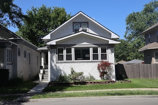 1040 N Austin Blvd, Oak Park, IL 60302