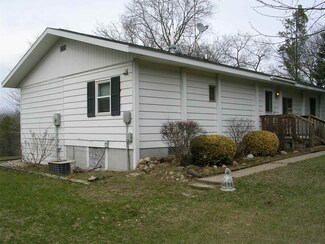 W7382 Fish Ave, Oxford, WI 53952