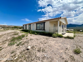 23 Seco Rd, Caballo, NM 87931
