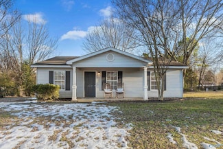 529 Browns Ferry St, Athens, AL 35611
