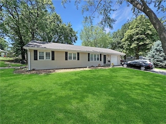 2221 N 23rd St, Lexington, MO 64067