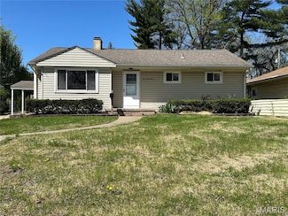 617 Devonshire Dr, Belleville, IL 62226