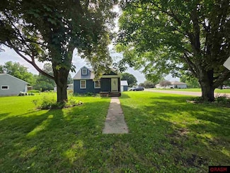 130 Miner St N, Good Thunder, MN 56037