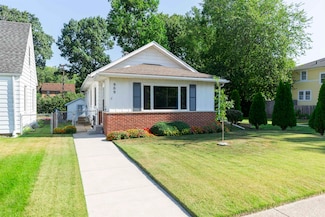 909 Donmoyer Ave, South Bend, IN 46614