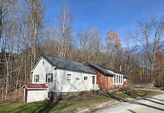 47 Waite Hill Rd, Pawlet, VT 05761