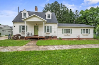 615 Wright St, Corry, PA 16407
