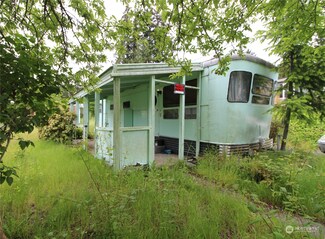 5217 5th St, Bremerton, WA 98312