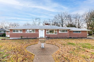 9738 Crestwick Dr, Saint Louis, MO 63128