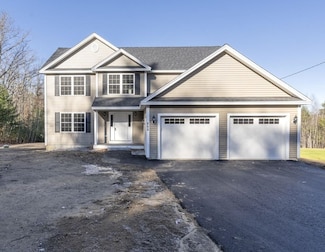 293 Queen St, Boscawen, NH 03303