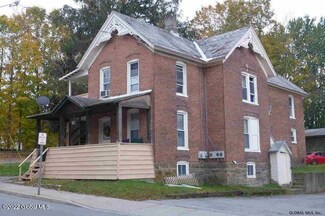 258 Main St, Corinth, NY 12822