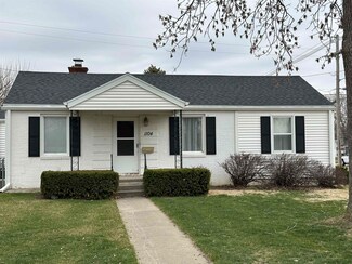 1104 N Saunders Ave, Hastings, NE 68901