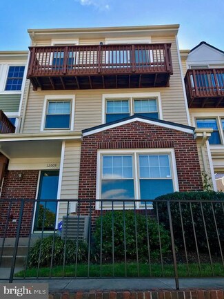 12608 Kempston Ln, Woodbridge, VA 22192