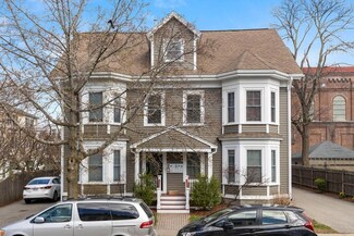 116 Chestnut St Unit 5, Waltham, MA 02453