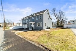 17 Orchard St, Braintree, MA 02184