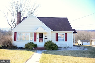 313 S 1st St, Mc Connellsburg, PA 17233