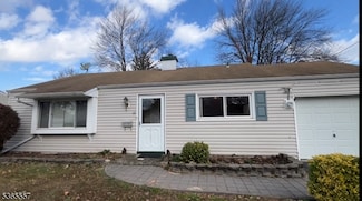 19 Dayton Rd, Edison, NJ 08817
