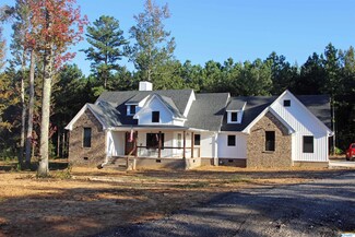 1085 Starnes Loop Rd, Grant, AL 35747