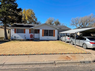 1202 S Grinnell St, Perryton, TX 79070
