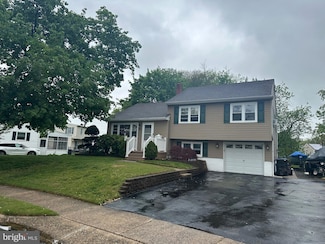 159 Hickory St, Mount Holly, NJ 08060