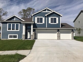 8135 S 198th St, Gretna, NE 68028