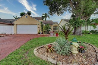7941 NW 50th St, Lauderhill, FL 33351