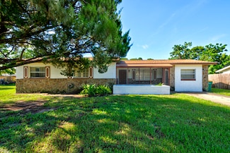 3579 Ridgeway Ave, Mims, FL 32754