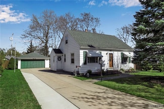 103 Darwin Dr, Depew, NY 14043