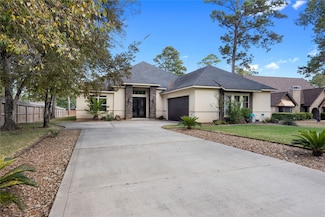 12122 Hawthorne Dr, Montgomery, TX 77356