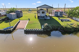 83 County Road 299, Sargent, TX 77414