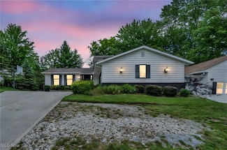 5880 Deepwood Trail, Solon, OH 44139