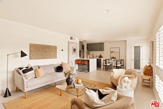 970 Palm Ave Unit 207, West Hollywood, CA 90069