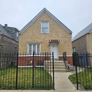 1018 N Keystone Ave, Chicago, IL 60651