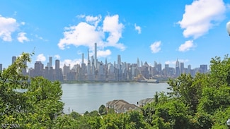 6209-6215 Blvd E Unit 1AS, West New York, NJ 07093