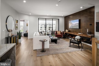 43452 Founder's Park Terrace, Ashburn, VA 20148