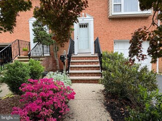 42 Catbird Ct, Lawrence Township, NJ 08648