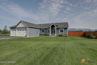 9155 E Silver Spring Cir, Palmer, AK 99645